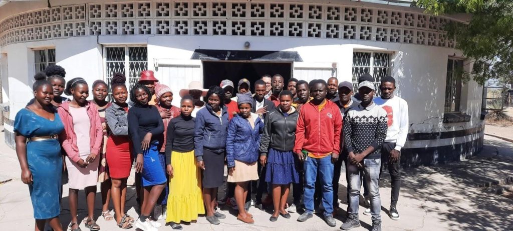 UNIVERSITARIOS ZIMBABWE