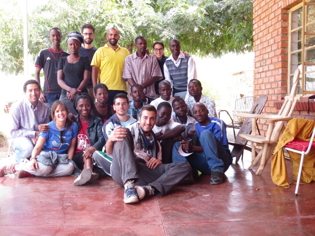 VOLUNTARIADO ZIMBABWE